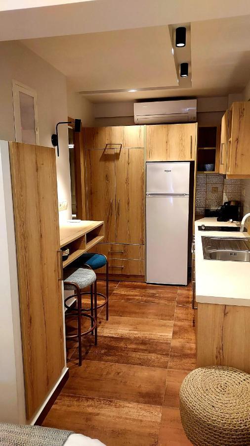 Loutraki Hidden Gem Ι Apartment ภายนอก รูปภาพ