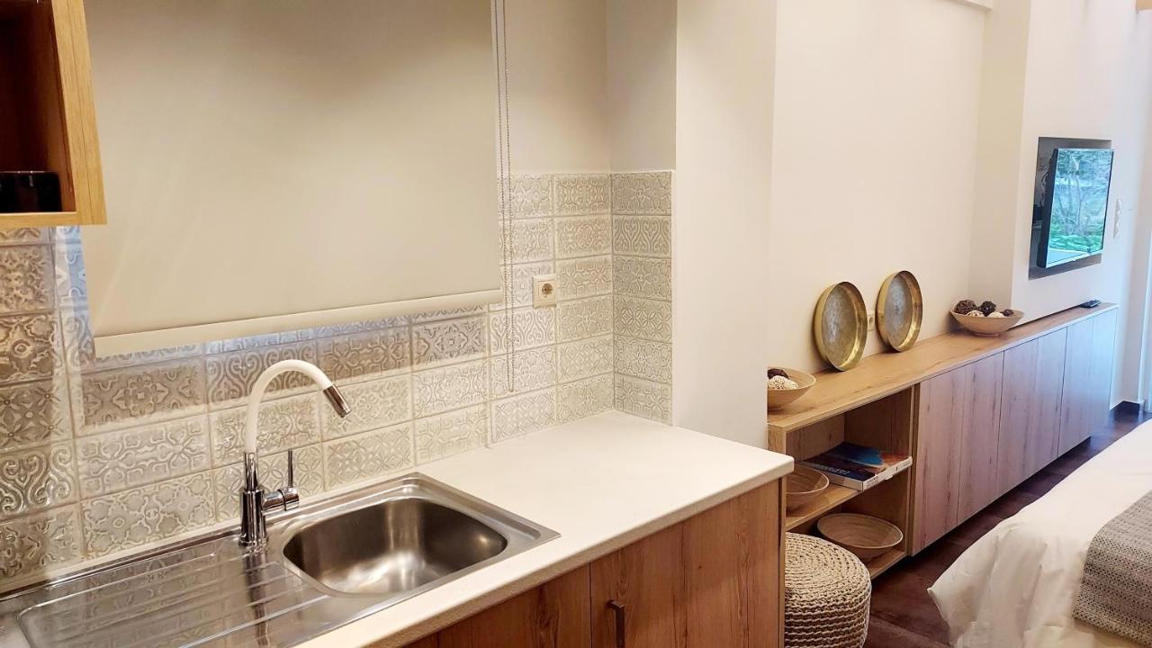 Loutraki Hidden Gem Ι Apartment ภายนอก รูปภาพ